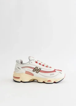 1000 'Astro Dust' Sneakers