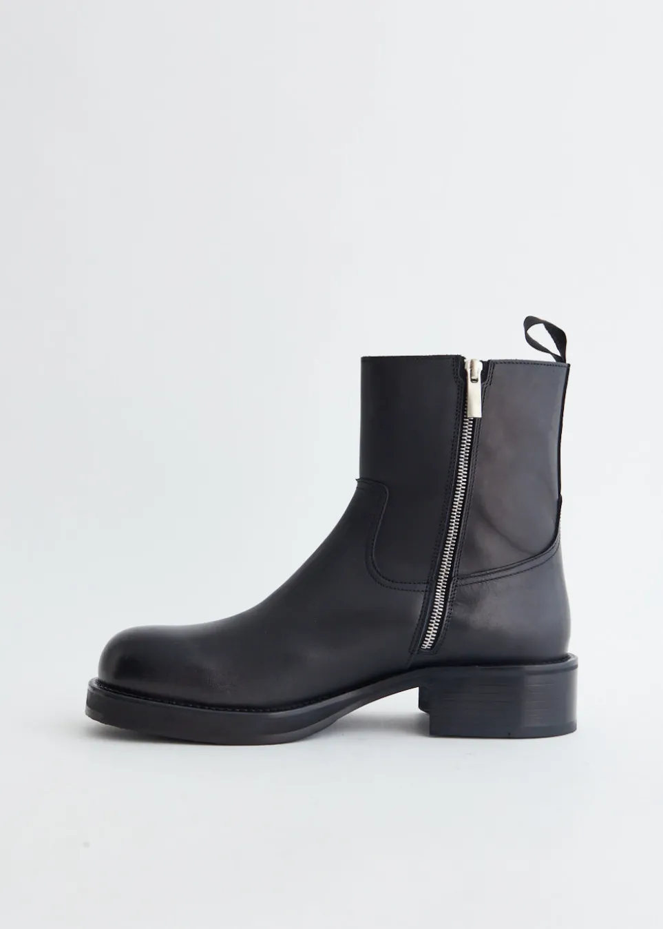 Besare Glossed Boots