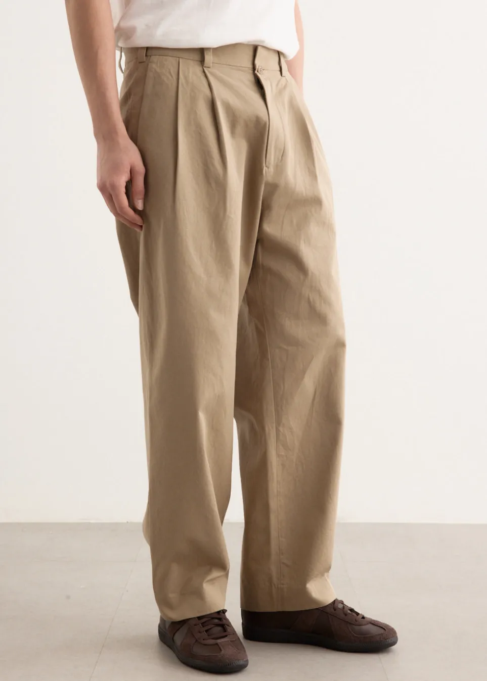Chino Cloth Two Tuck Straight Pants