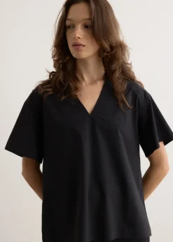 Eave V-Neck Shirt