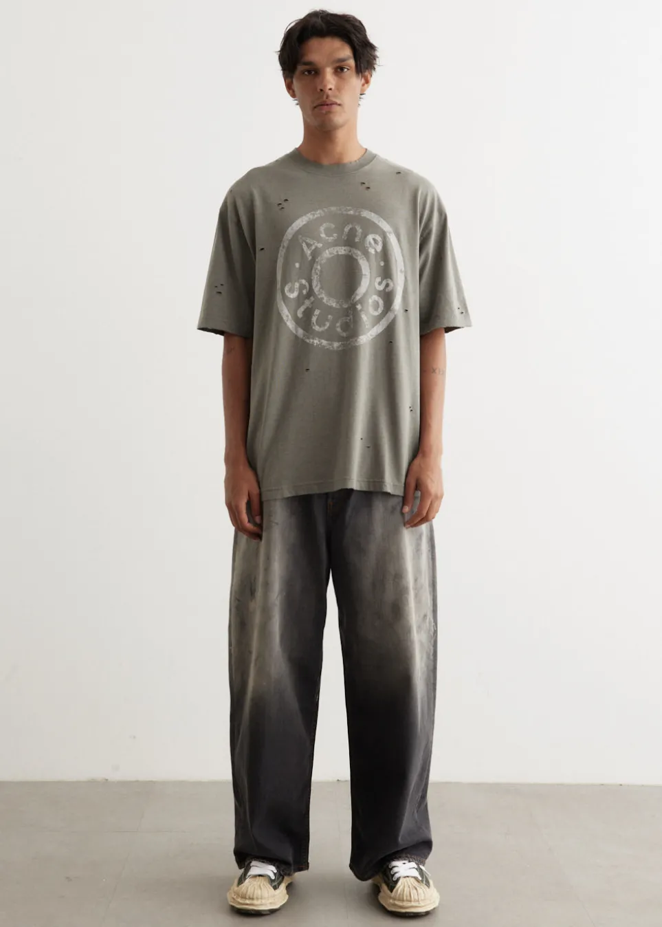 Exford U Button Logo T-Shirt