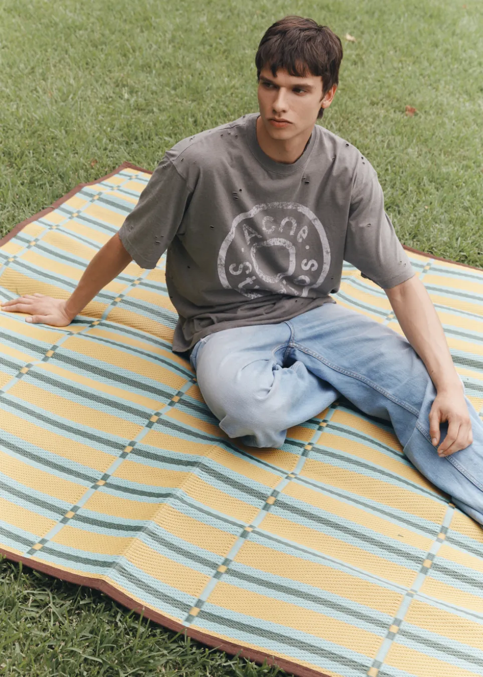 Exford U Button Logo T-Shirt