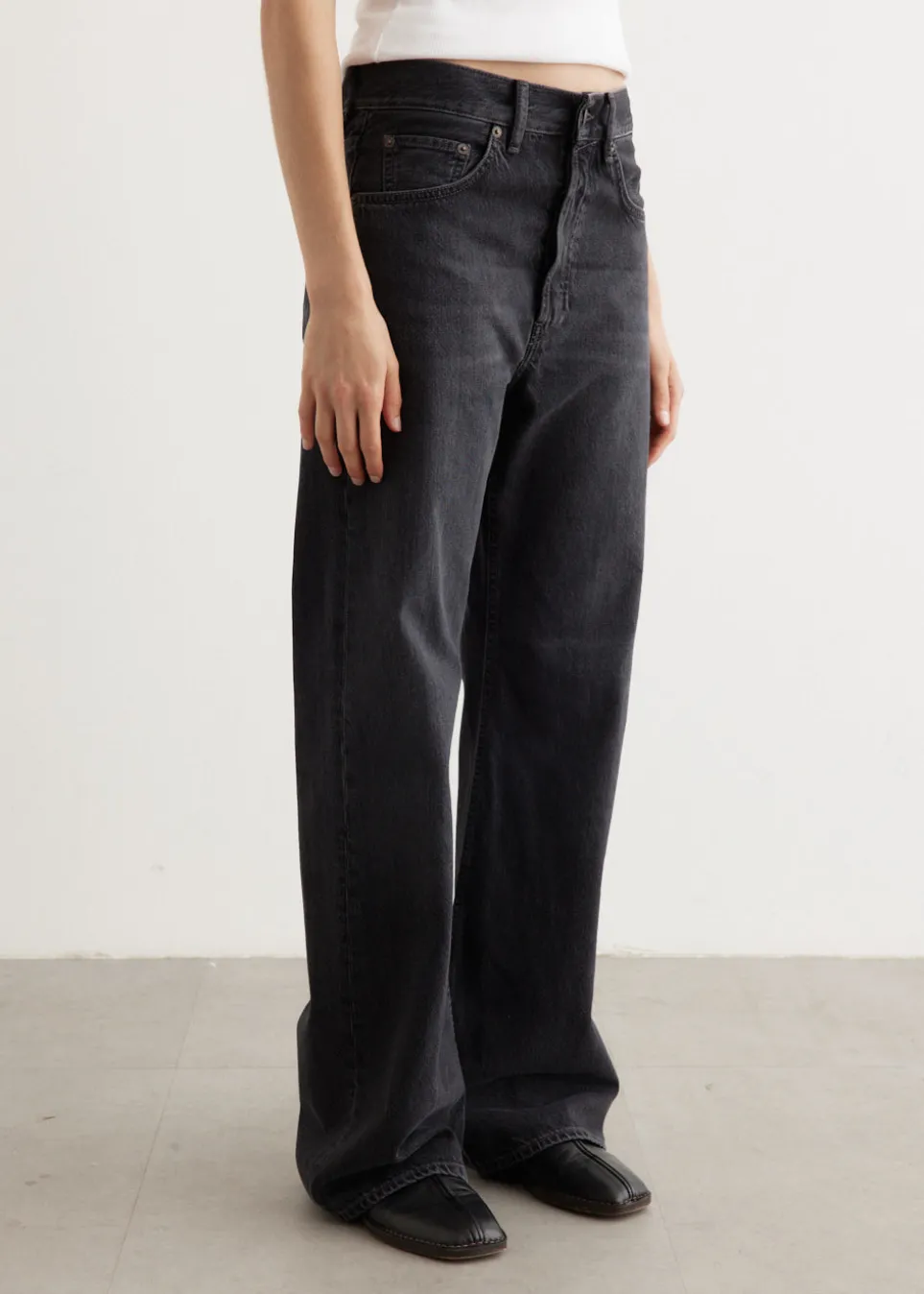 2021F Loose Fit Jeans