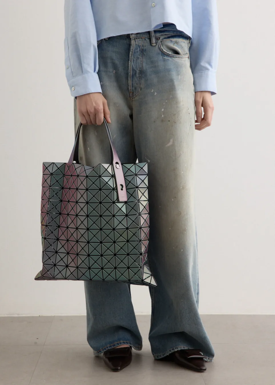 Illusion 10x10 Tote Bag