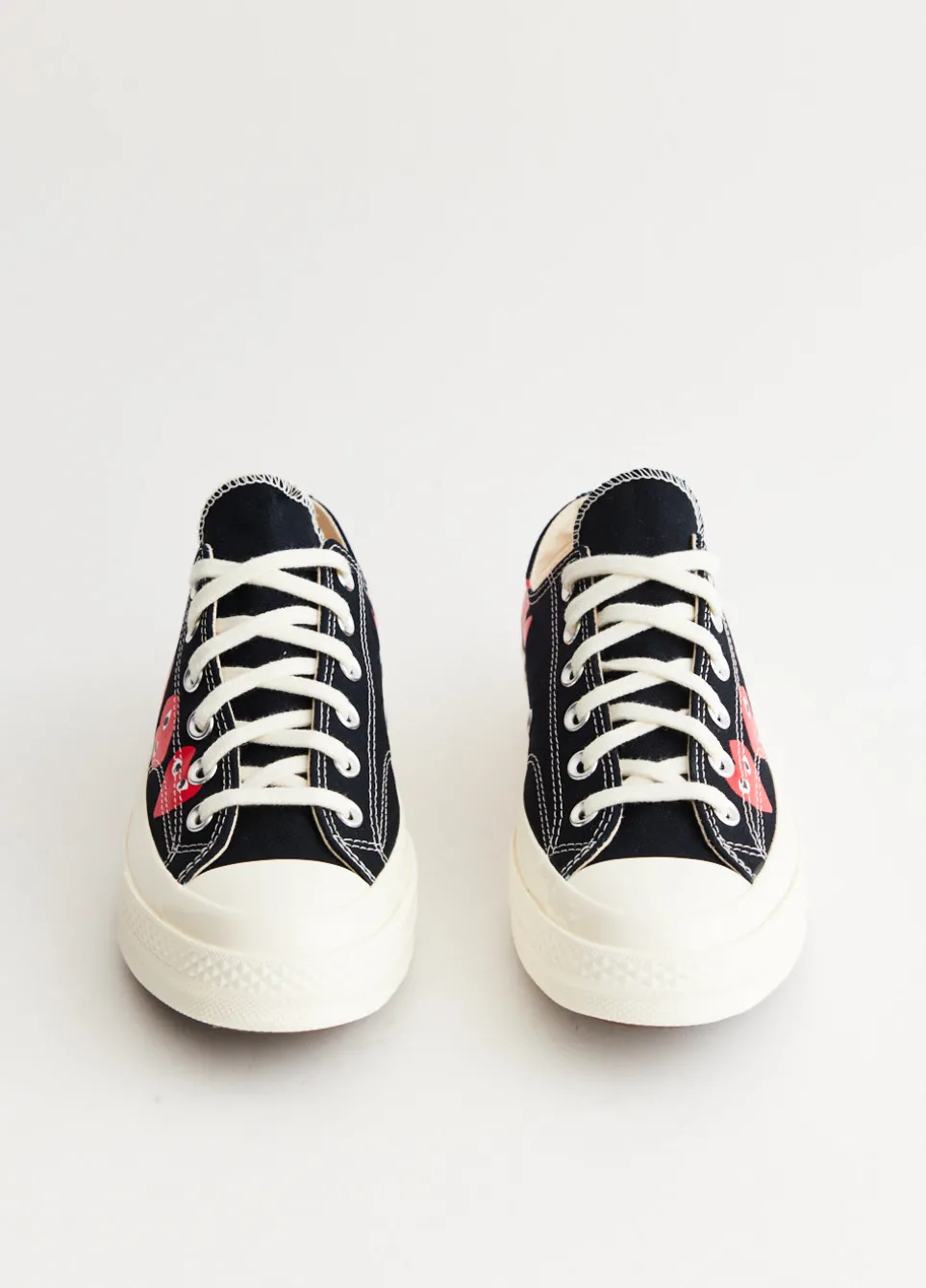 K126 Converse Multi Heart Low Top Sneakers
