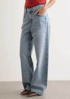 Low Curve Jeans
