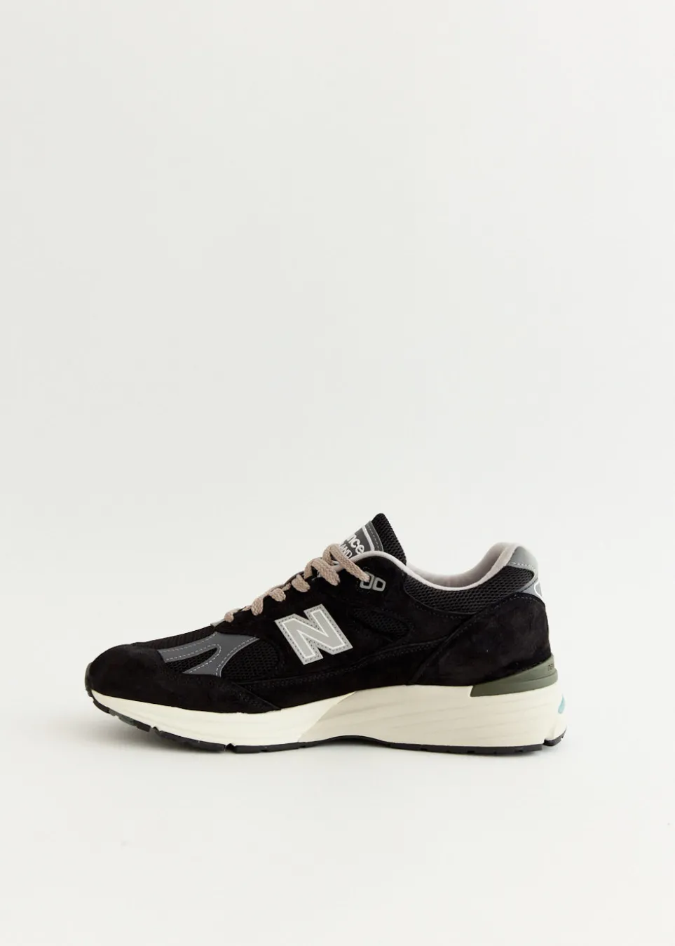 MADE in UK 991v2 'Black' Sneakers