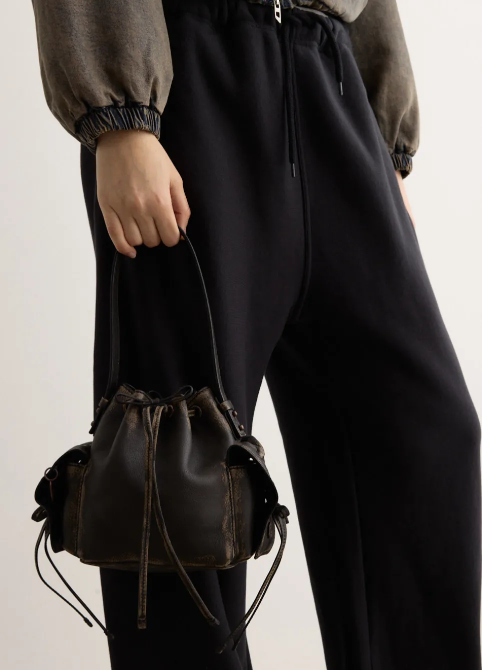 Multipocket Mini Bucket Bag