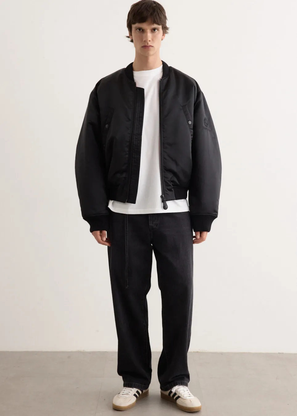 Oliev Technical Duchesse Bomber