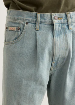 Pleated Jeans