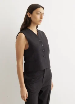 Teora Sleeveless Vest