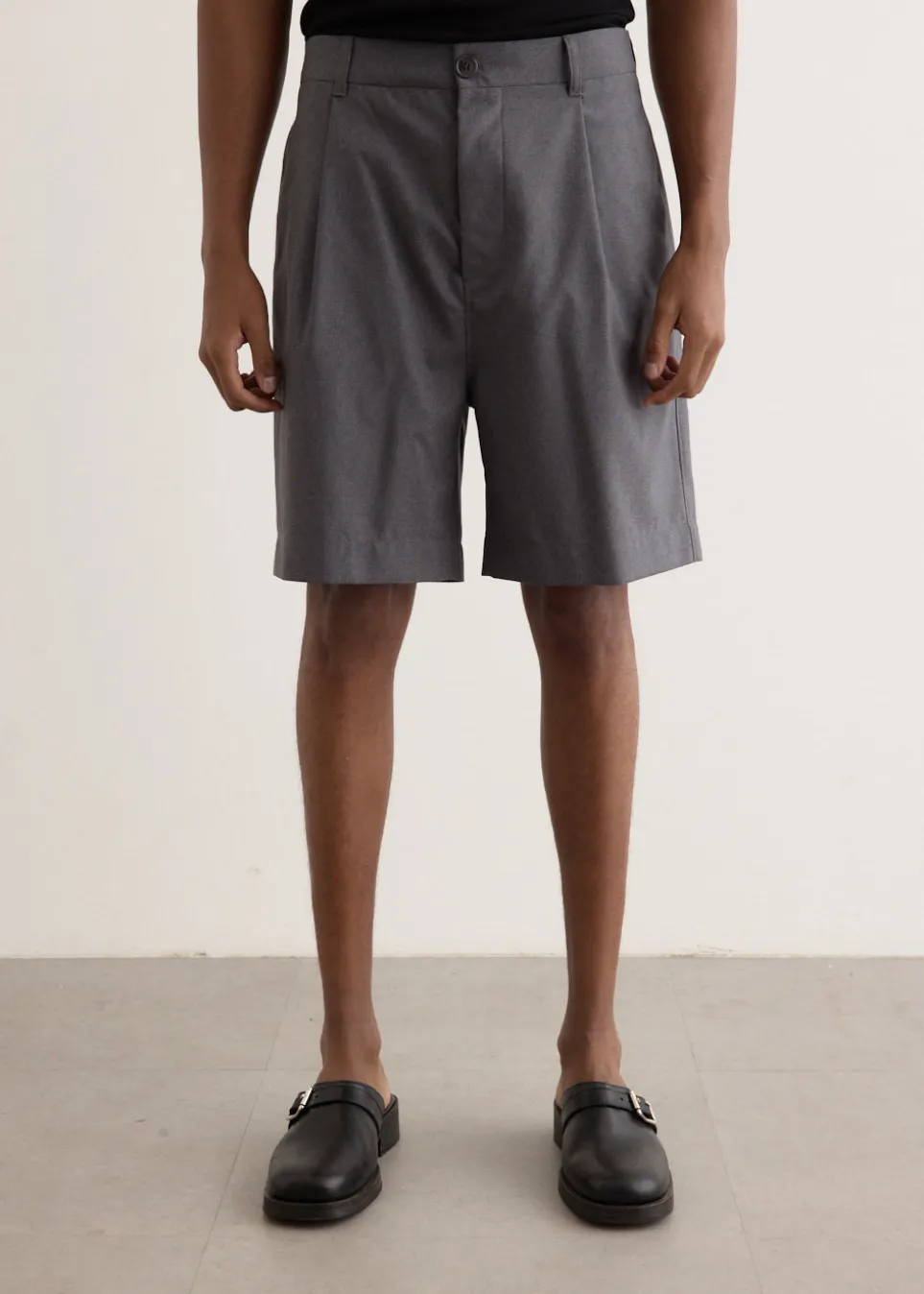 Tropical Wool Pleat Shorts