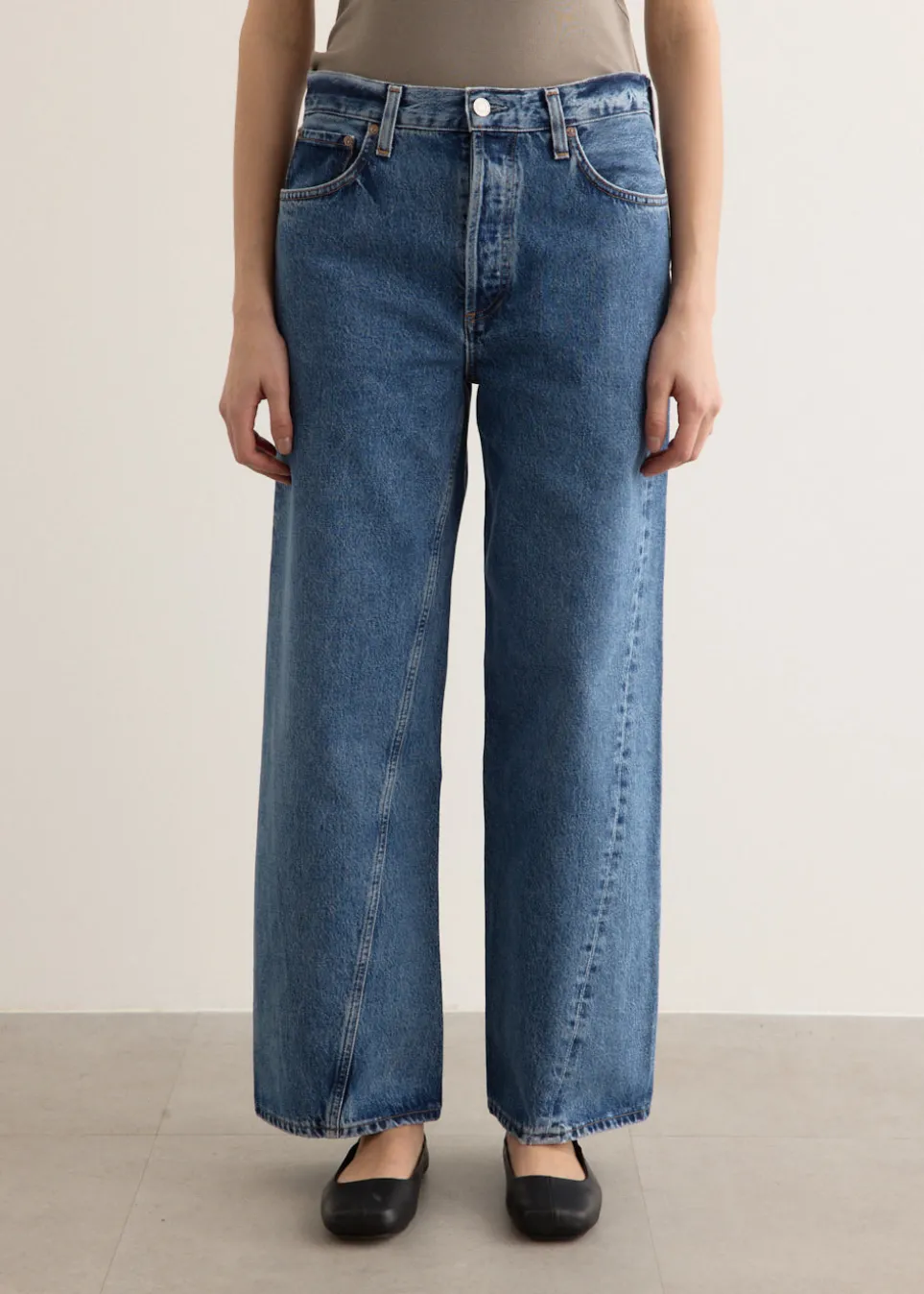 Twist Low Slung Baggy Jeans