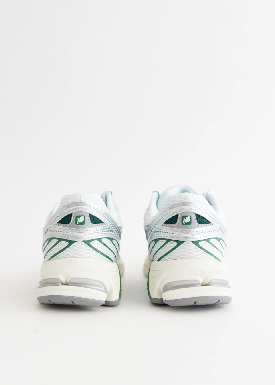 860v2 'Northern Lights - Mallard Green' Sneakers