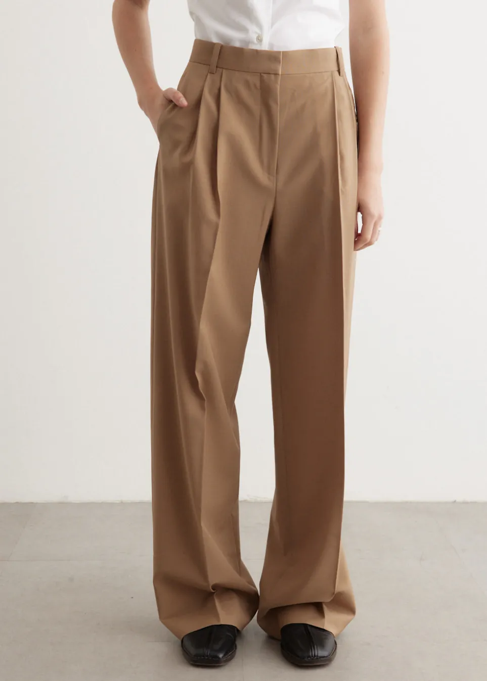 Wide Leg Pleated Trousers