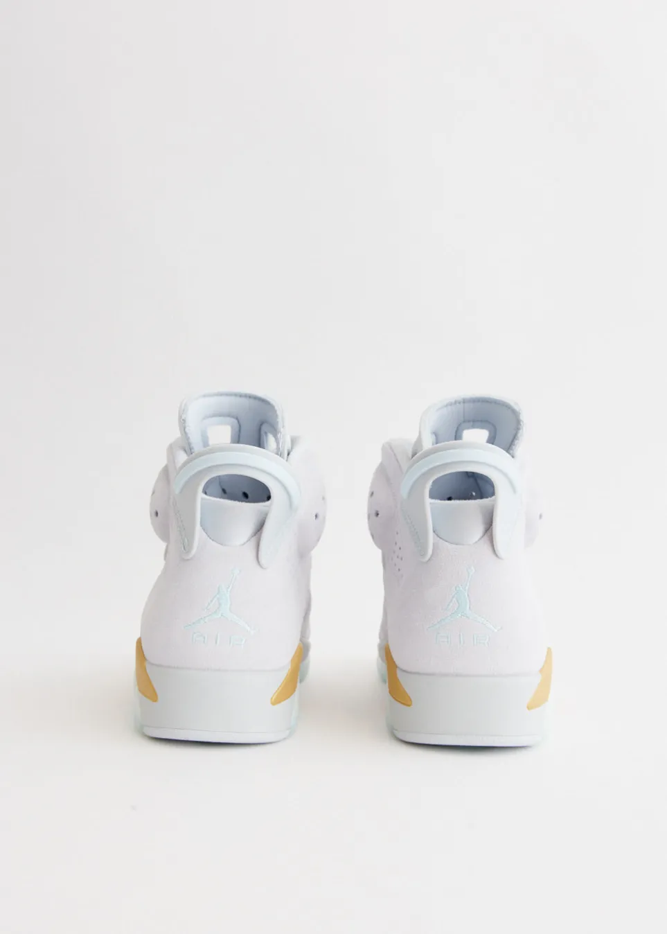 Women's Air Jordan 6 Retro 'Pearl' Sneakers