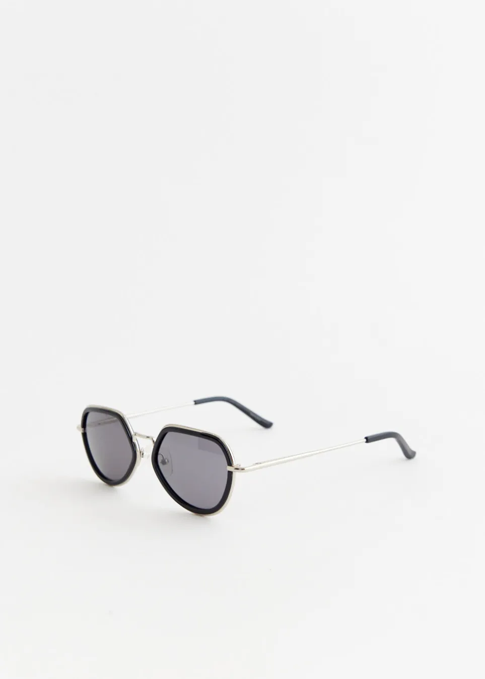 186 C1 Angular Sunglasses