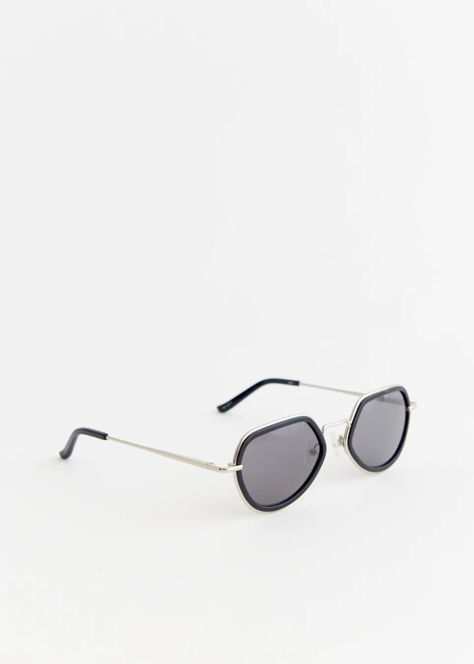 186 C1 Angular Sunglasses