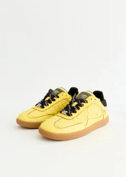 08 Sneakers