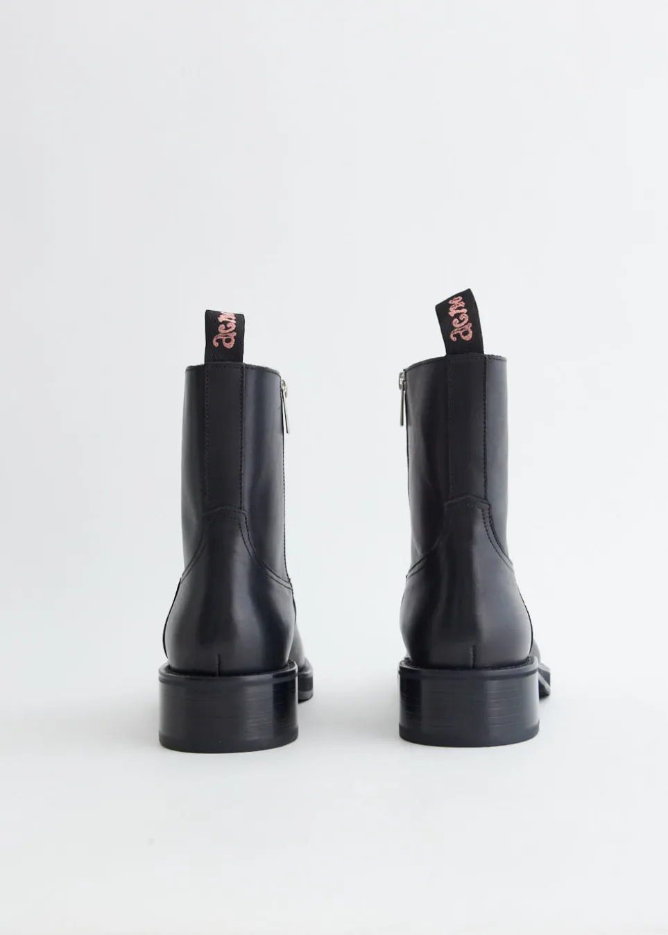 Besare Glossed Boots