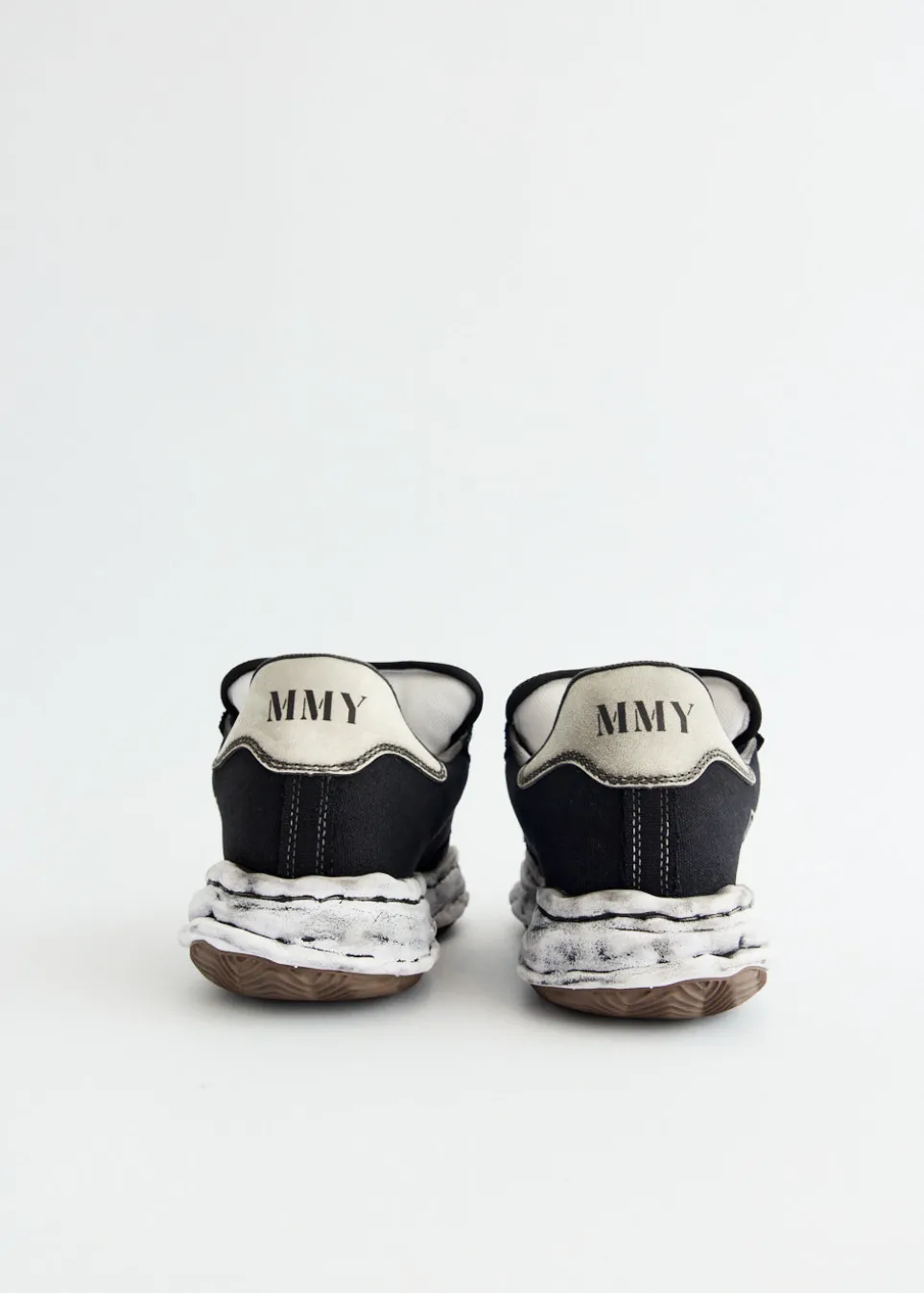 Blakey Low Top Sneakers