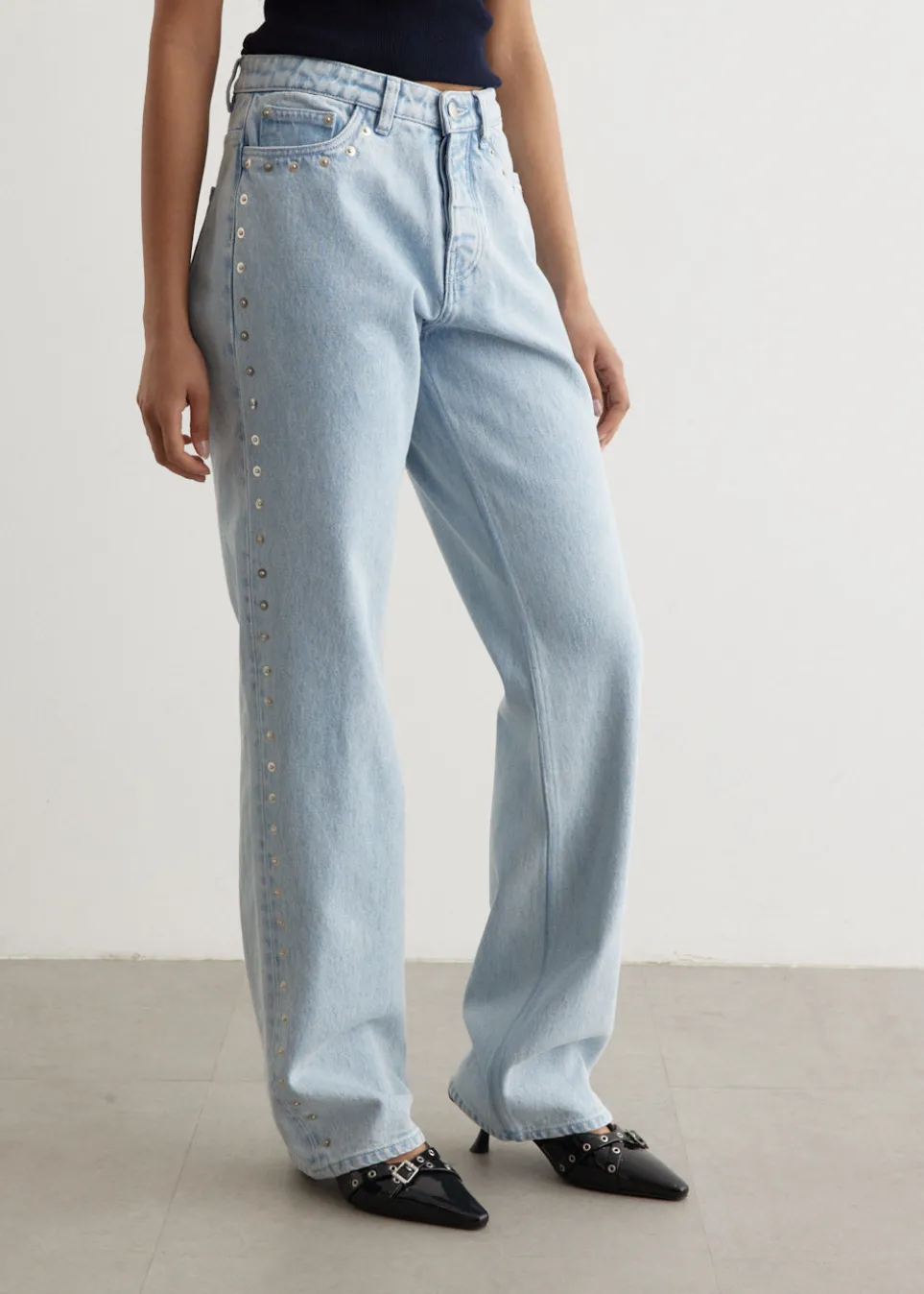Crowd Jeans