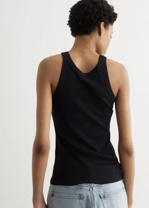 Curved Rib Tank