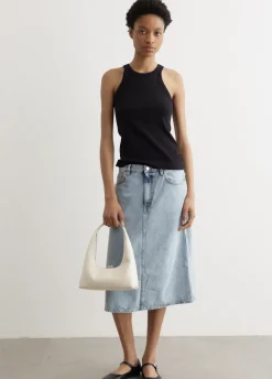 Curved Rib Tank