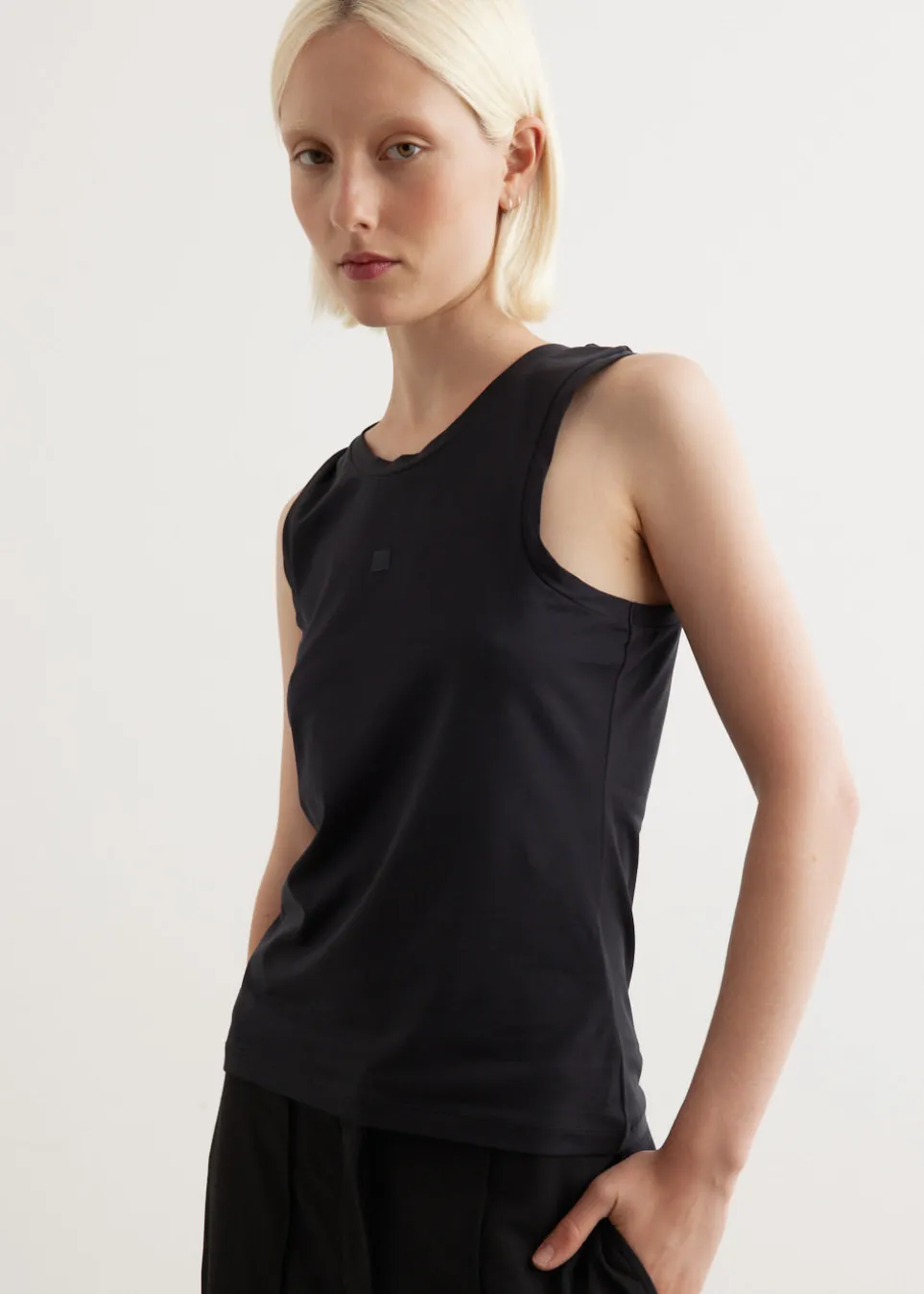 Elando Face Tank Top