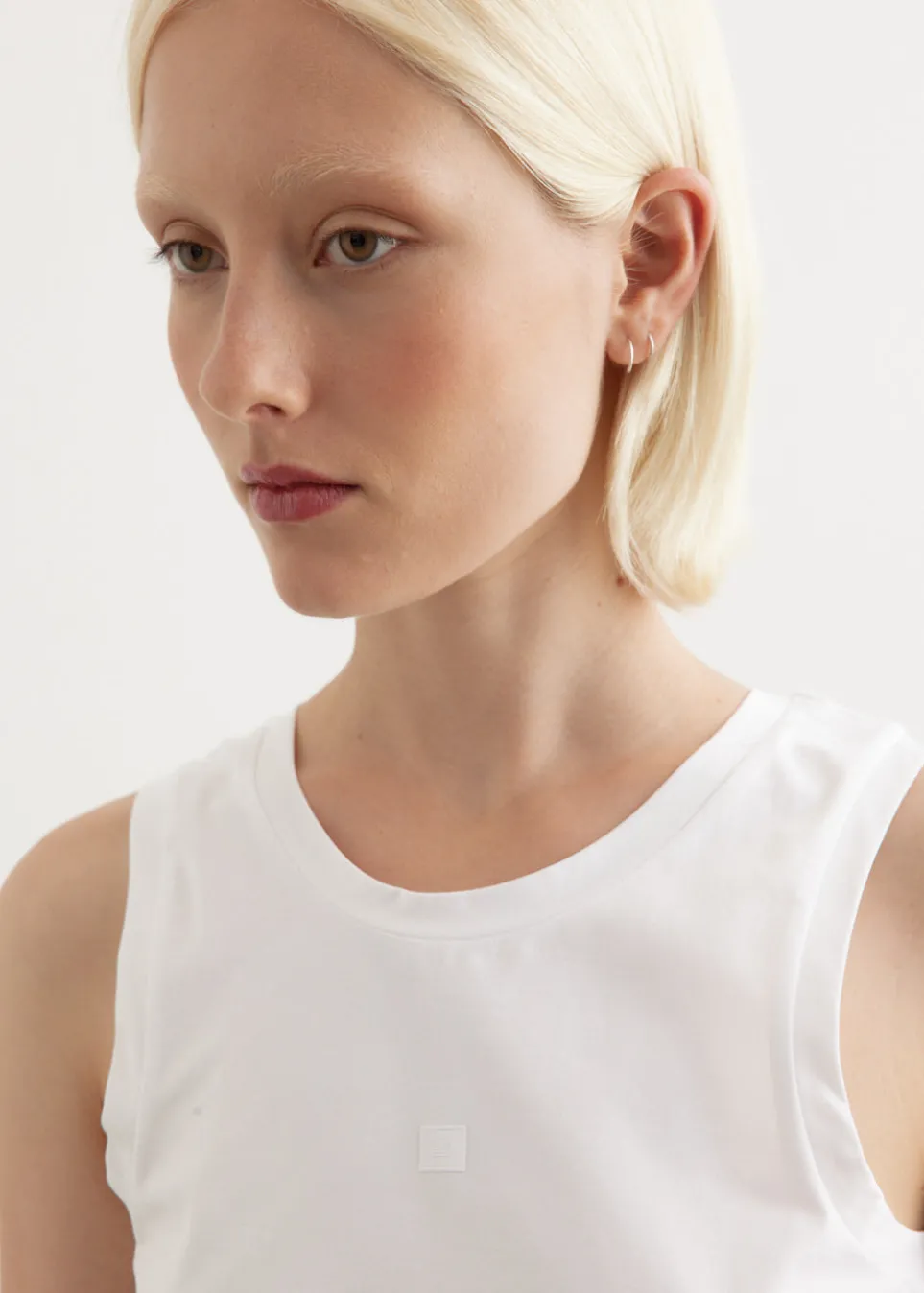 Elando Face Tank Top