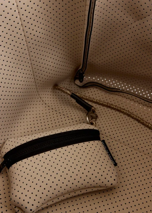 Escape Tote
