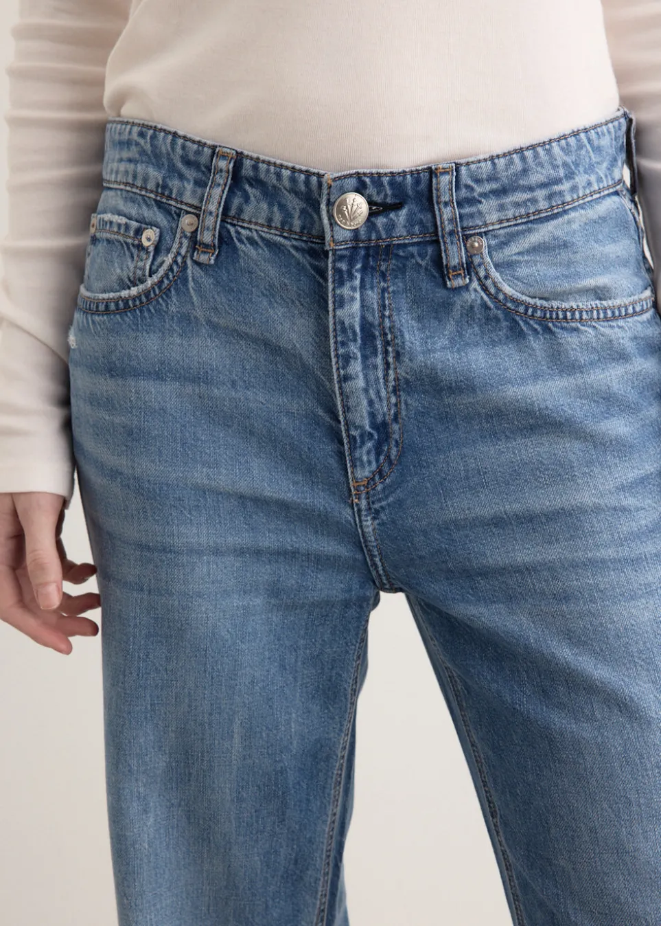 Featherweight Baggy Dre Boyfriend Jeans