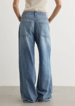 Featherweight Logan Jeans