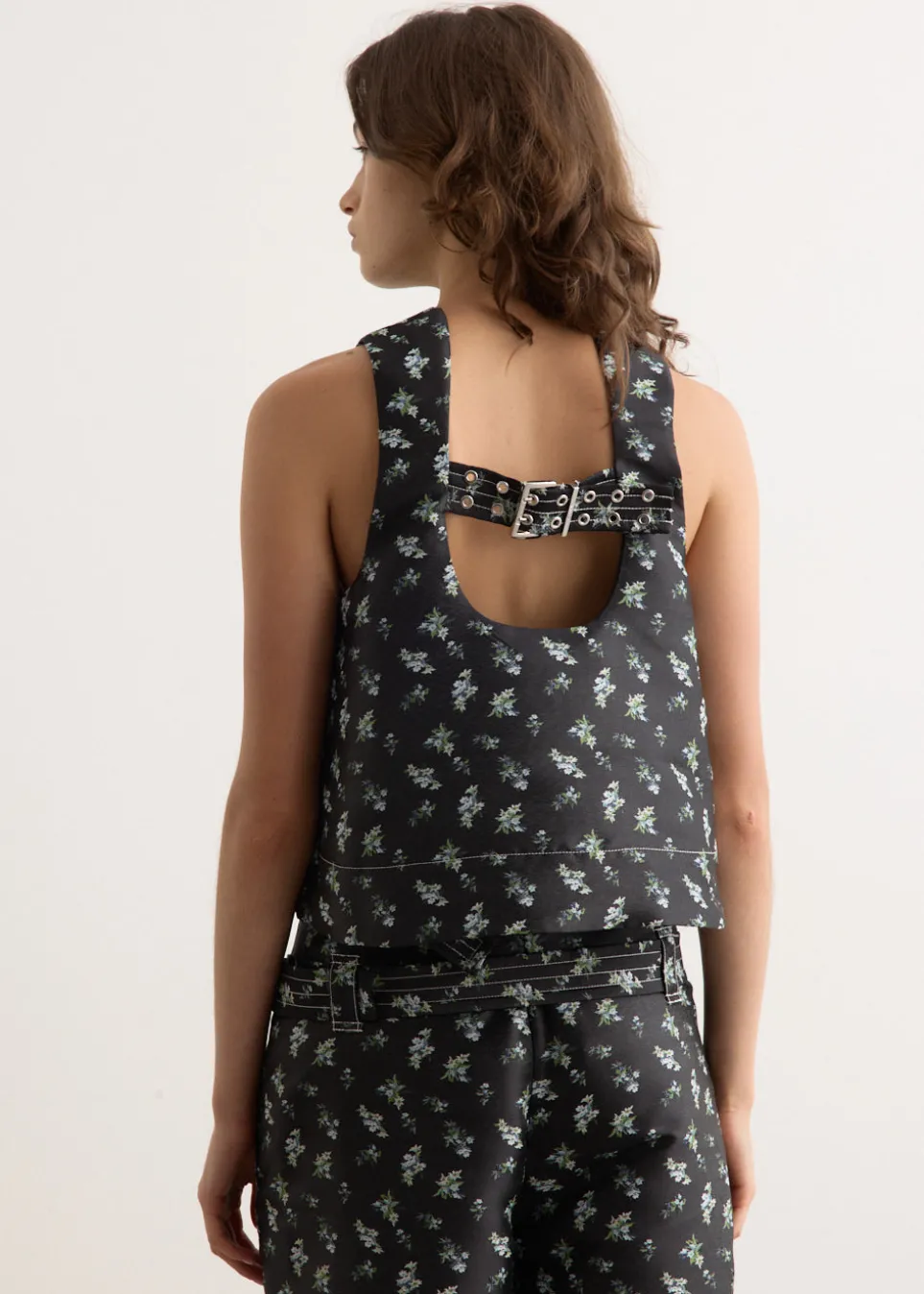 Floral Jacquard Sleeveless Open Neck Top