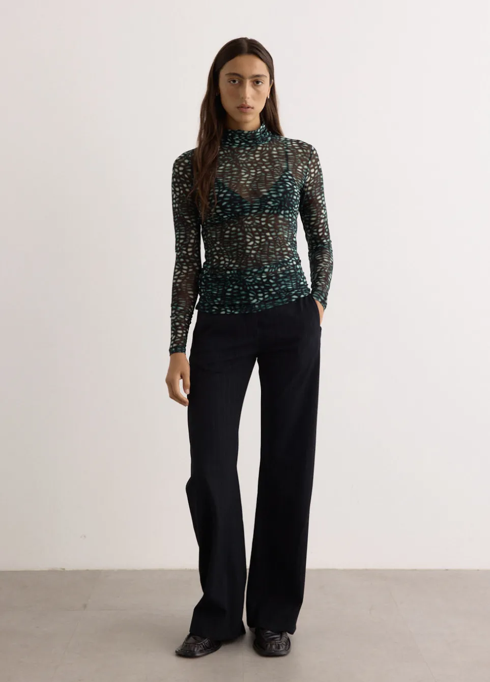 Hoyser Turtleneck Top