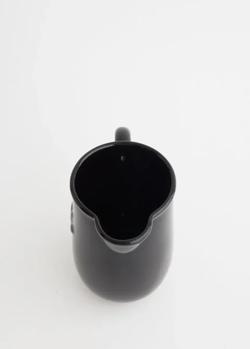 Kantine Pitcher