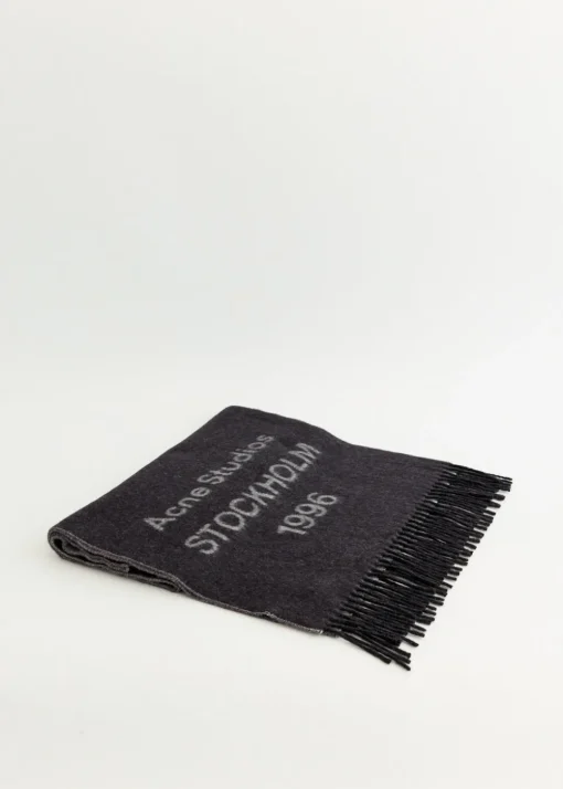 Logo Scarf
