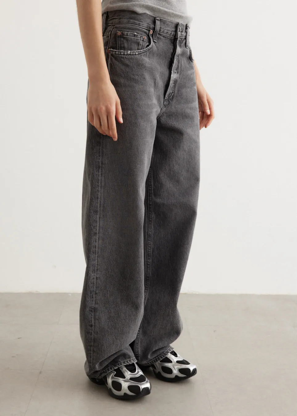 Low Slung Baggy Jeans
