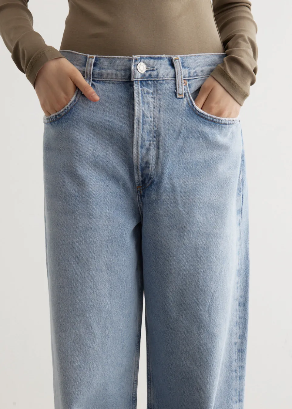 Low Slung Baggy Jeans