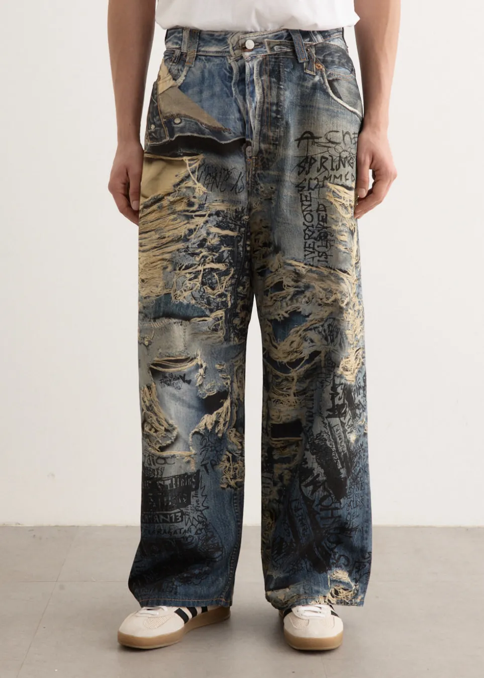 2023M FN TLO Torn Scribble Jeans