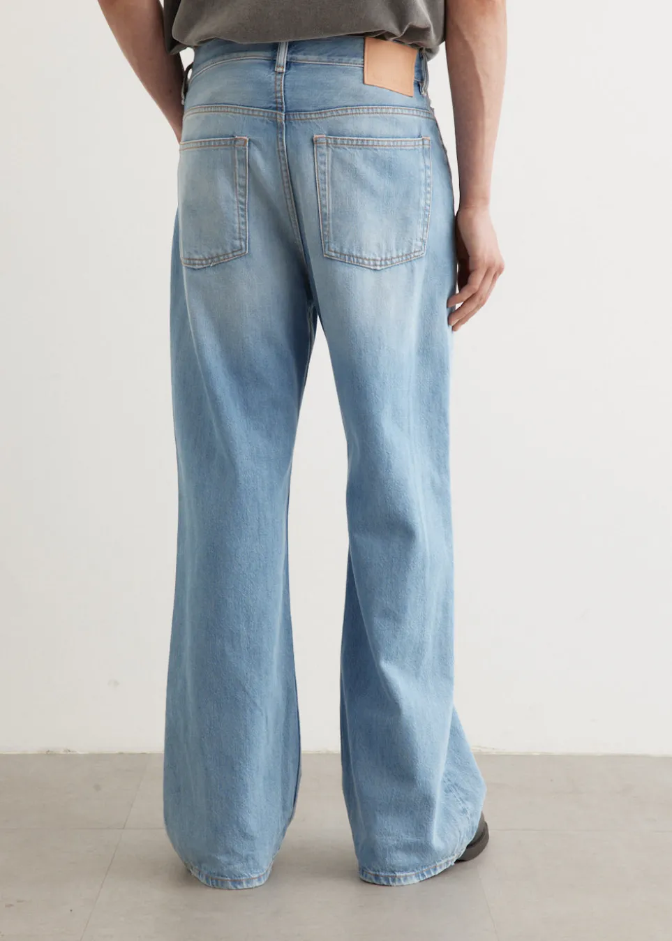 2021M Light Blue Vintage Jeans