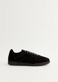 Moe Sneakers