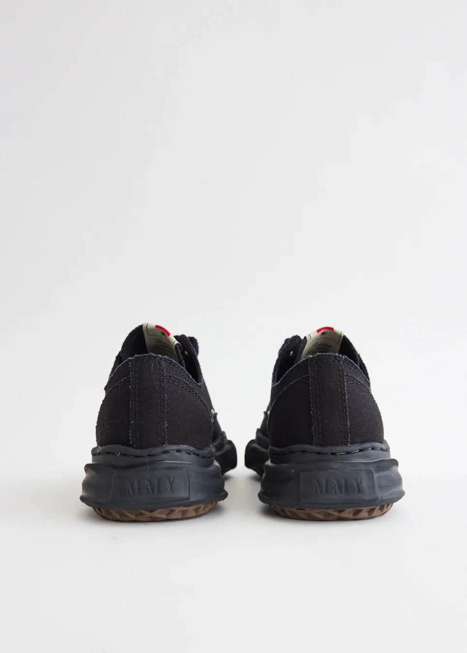 Peterson Low Canvas Low-Top Sneakers