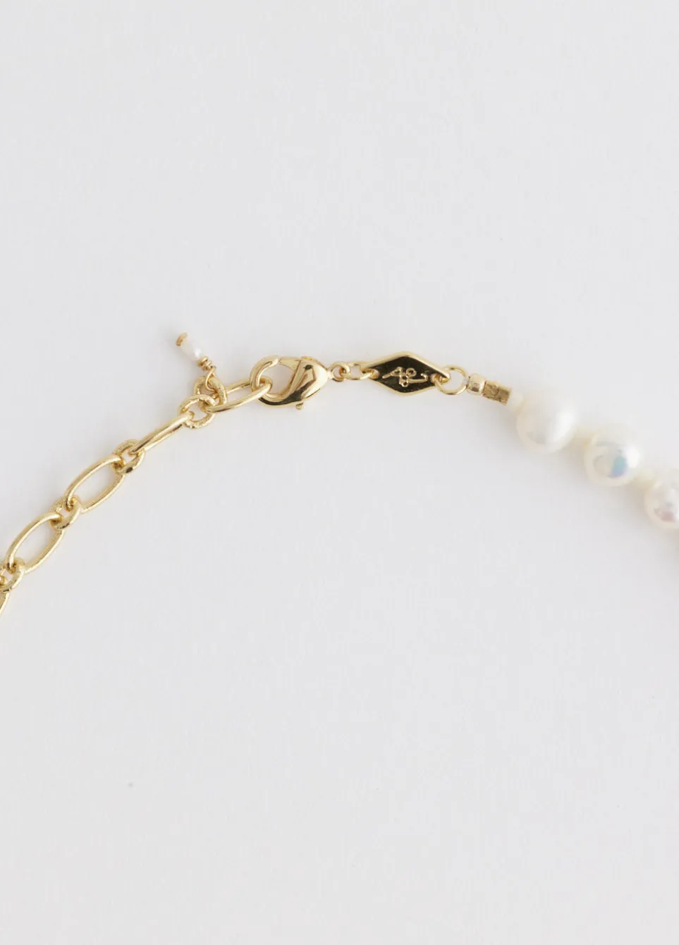 Petit Stellar Pearly Necklace