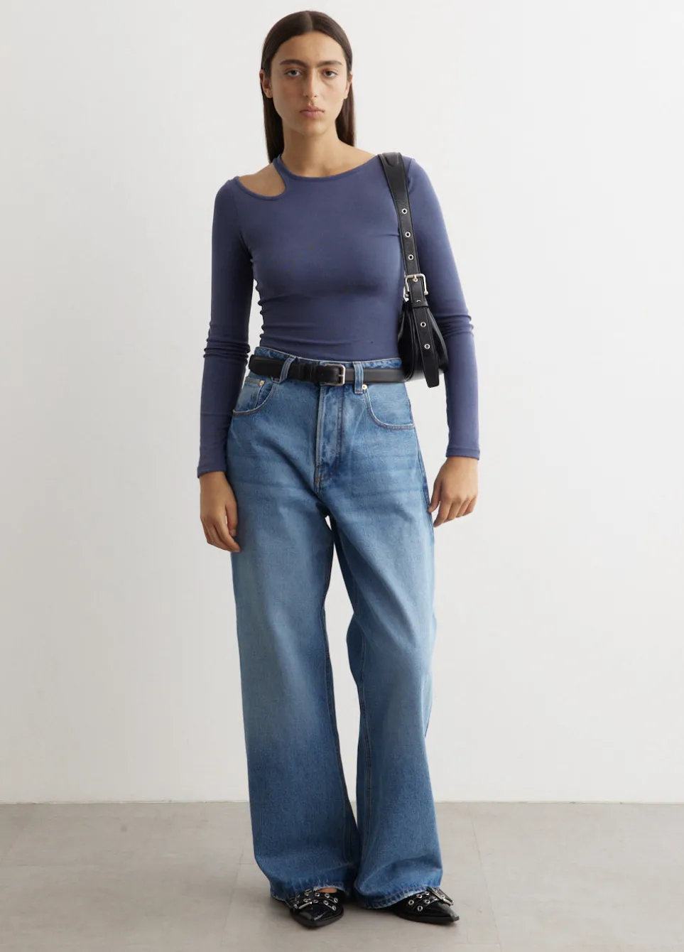 Pier Cut Out Neck Top