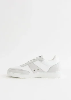 Plain Sneakers