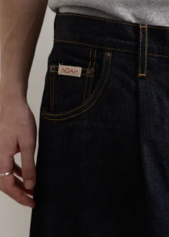 Pleated Jeans