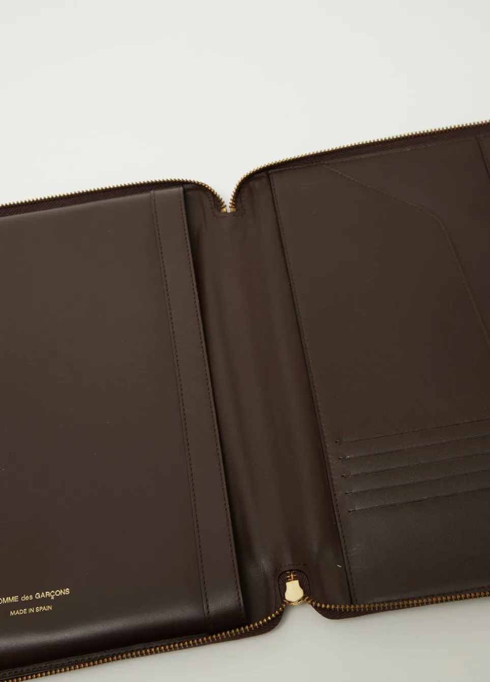 SA0203 Classic Wallet Case