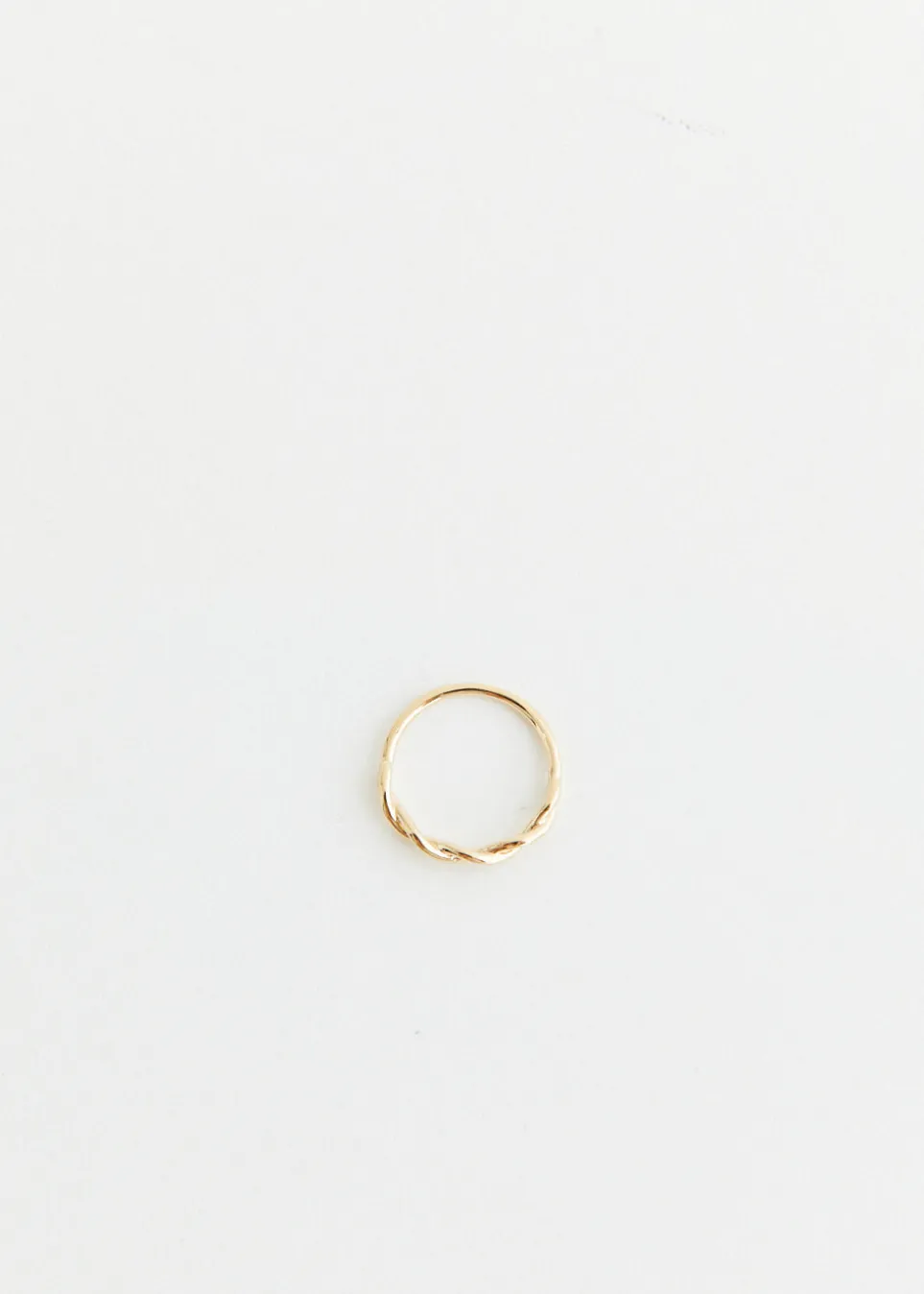 Slim Twist Ring
