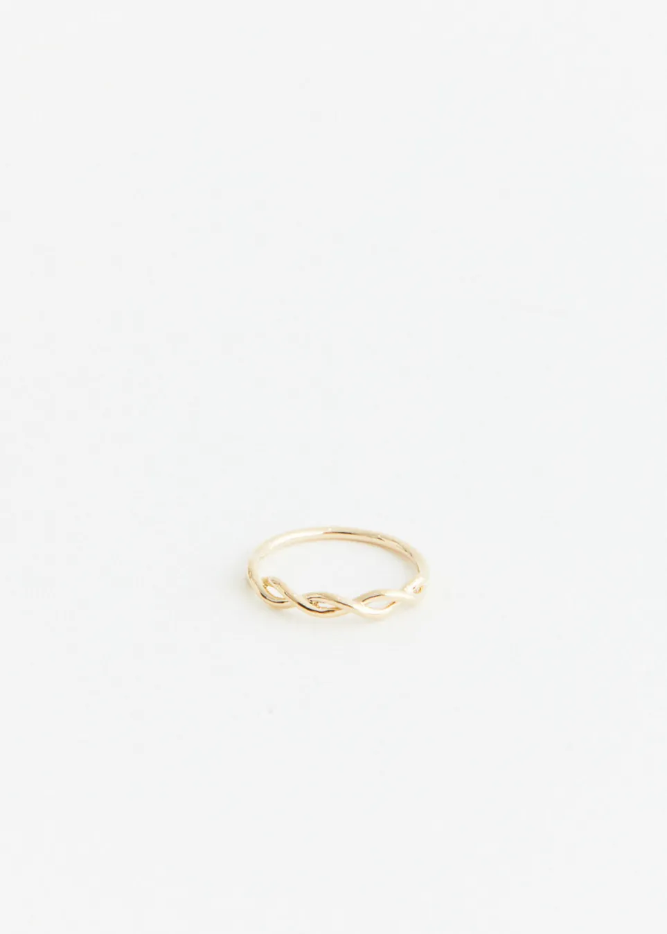 Slim Twist Ring